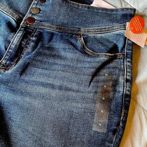Brand new jeggings size 18